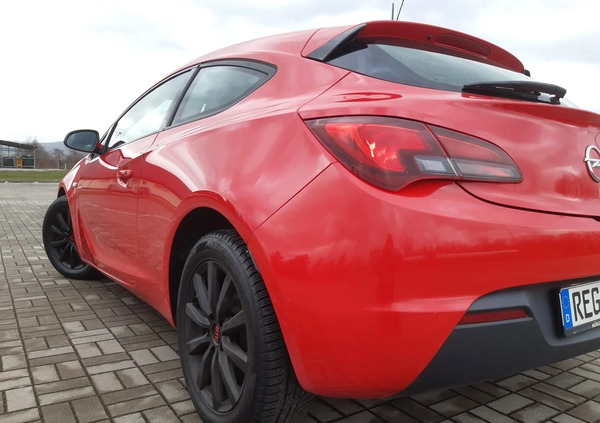 Opel Astra cena 29700 przebieg: 242000, rok produkcji 2013 z Paczków małe 326